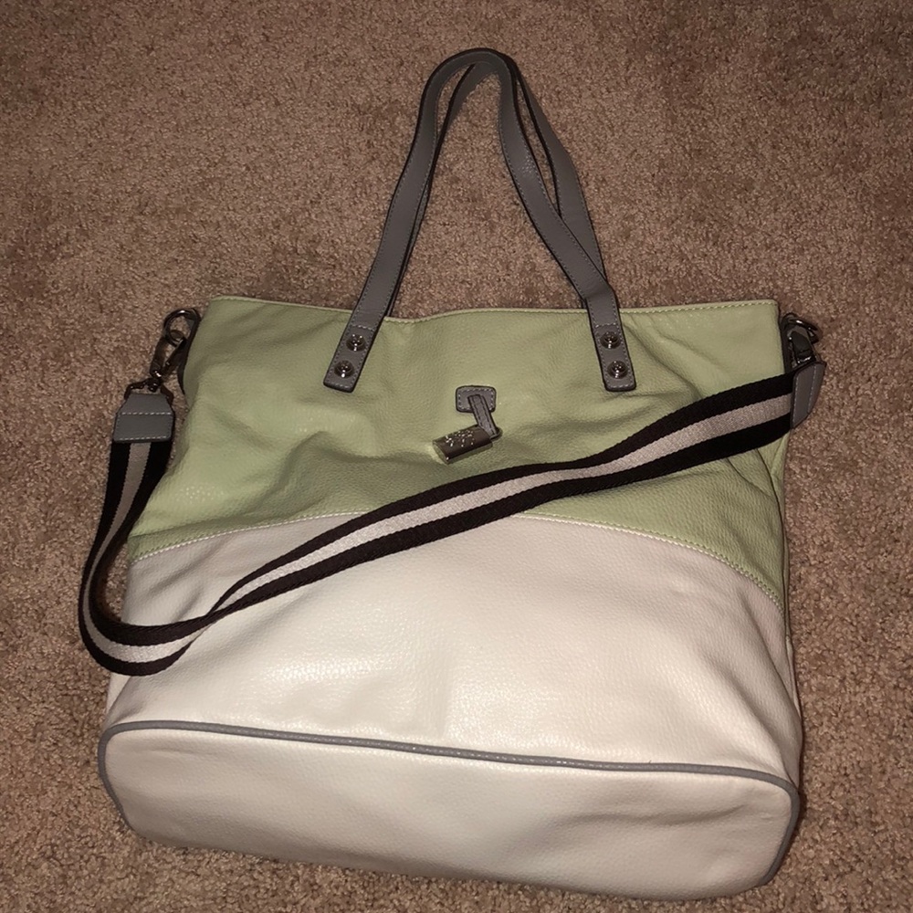 Jessica Simpson purse